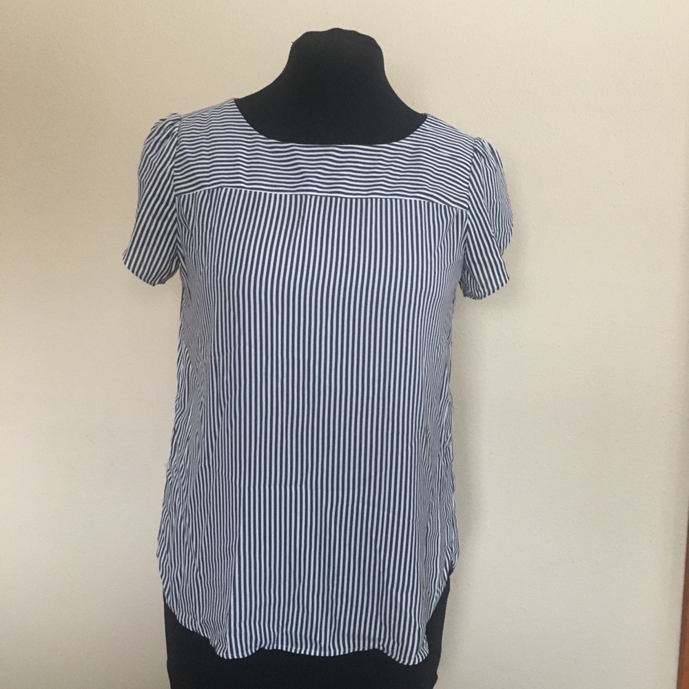 Loft shirt size medium